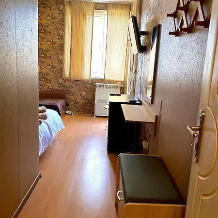 Апартаменты Guest With Living Room, Dining And Kitchen Next To Center София
